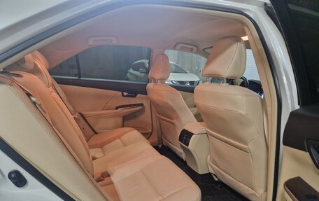 Toyota Camry, 2015 год, 2 250 000 рублей, 8 фотография