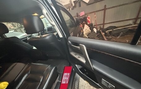 Toyota Land Cruiser 200, 2011 год, 2 850 000 рублей, 7 фотография