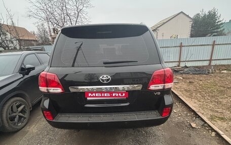 Toyota Land Cruiser 200, 2011 год, 2 850 000 рублей, 14 фотография