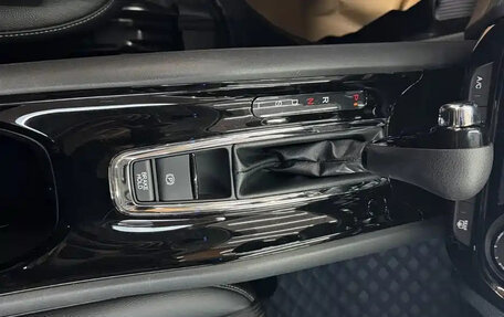 Honda Vezel, 2022 год, 1 520 000 рублей, 10 фотография