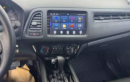 Honda Vezel, 2022 год, 1 520 000 рублей, 11 фотография