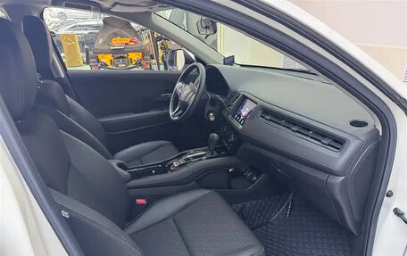 Honda Vezel, 2022 год, 1 520 000 рублей, 15 фотография