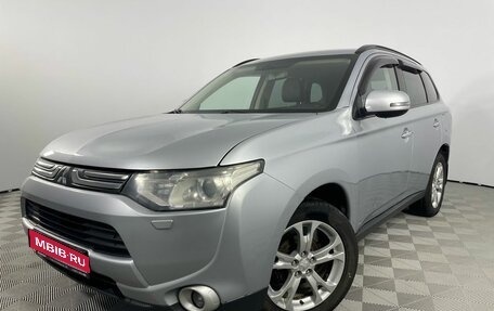 Mitsubishi Outlander III рестайлинг 3, 2012 год, 1 040 000 рублей, 1 фотография