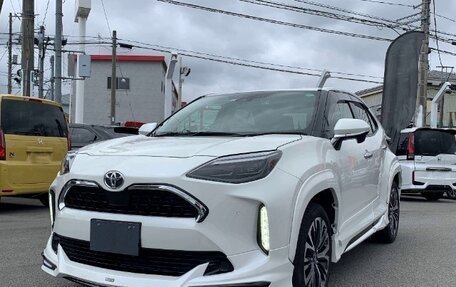 Toyota Yaris Cross, 2022 год, 1 598 000 рублей, 1 фотография