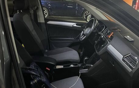 Volkswagen Tiguan II, 2021 год, 3 400 000 рублей, 11 фотография