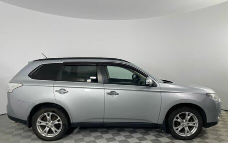 Mitsubishi Outlander III рестайлинг 3, 2012 год, 1 040 000 рублей, 4 фотография