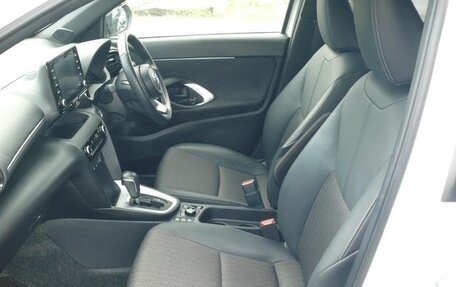 Toyota Yaris Cross, 2022 год, 1 598 000 рублей, 18 фотография