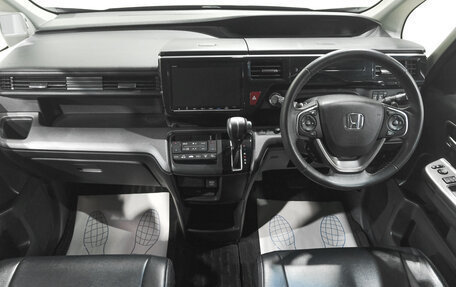 Honda Stepwgn IV, 2019 год, 2 169 000 рублей, 11 фотография