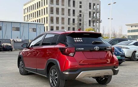 Toyota Yaris XP150 рестайлинг, 2022 год, 1 350 000 рублей, 5 фотография