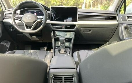 Volkswagen Tiguan II, 2023 год, 2 780 002 рублей, 9 фотография