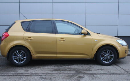 KIA cee'd I рестайлинг, 2009 год, 625 000 рублей, 4 фотография