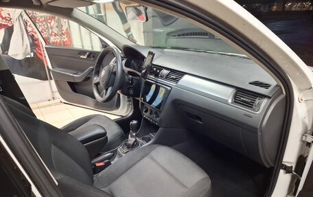 Skoda Rapid I, 2017 год, 380 000 рублей, 6 фотография