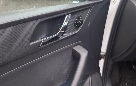 Skoda Rapid I, 2017 год, 380 000 рублей, 5 фотография