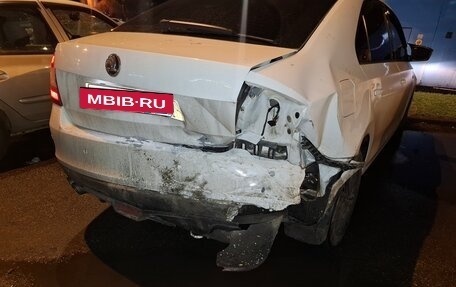 Skoda Rapid I, 2017 год, 380 000 рублей, 9 фотография