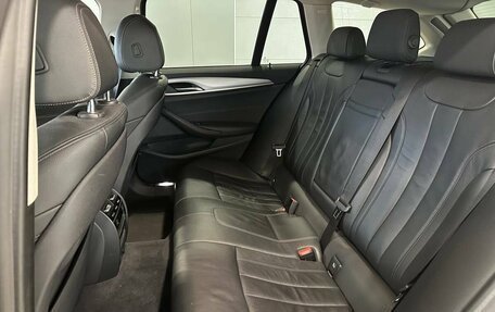 BMW 5 серия, 2019 год, 3 197 000 рублей, 9 фотография