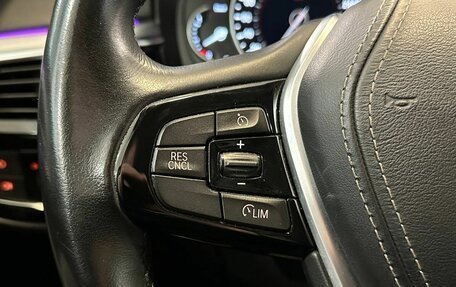 BMW 5 серия, 2019 год, 3 197 000 рублей, 14 фотография