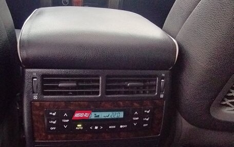 Toyota Land Cruiser 200, 2010 год, 3 700 000 рублей, 12 фотография