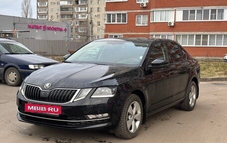 Skoda Octavia, 2017 год, 1 750 000 рублей, 2 фотография