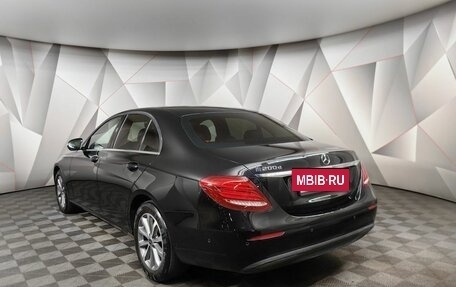 Mercedes-Benz E-Класс, 2018 год, 2 780 000 рублей, 4 фотография