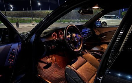 BMW 5 серия, 2004 год, 1 210 000 рублей, 11 фотография