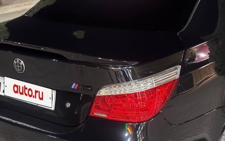 BMW 5 серия, 2004 год, 1 210 000 рублей, 13 фотография