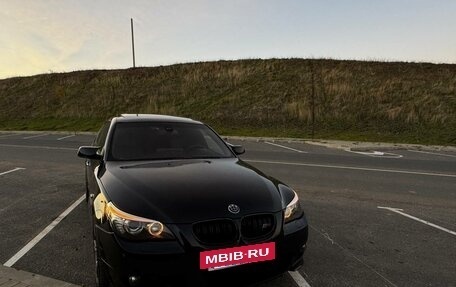 BMW 5 серия, 2004 год, 1 210 000 рублей, 15 фотография