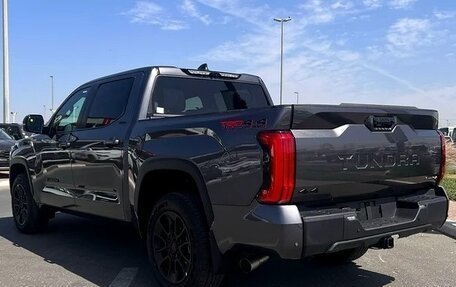 Toyota Tundra, 2025 год, 9 200 000 рублей, 3 фотография