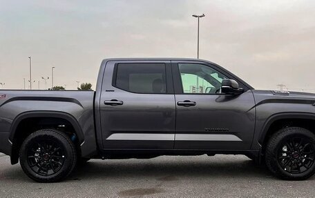 Toyota Tundra, 2025 год, 9 200 000 рублей, 4 фотография