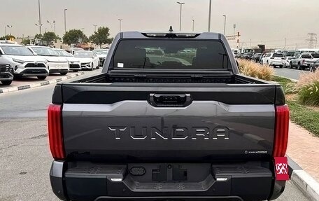 Toyota Tundra, 2025 год, 9 200 000 рублей, 5 фотография