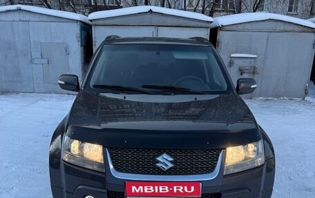 Suzuki Grand Vitara, 2011 год, 950 000 рублей, 1 фотография