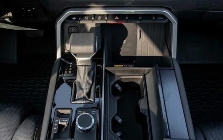 Toyota Tundra, 2025 год, 9 150 000 рублей, 10 фотография