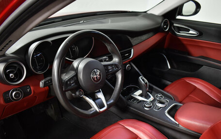 Alfa Romeo Giulia II, 2020 год, 3 300 000 рублей, 9 фотография