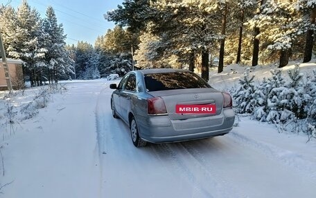 Toyota Avensis III рестайлинг, 2008 год, 730 000 рублей, 2 фотография