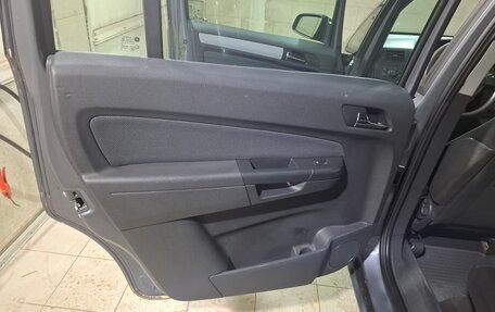 Opel Zafira B, 2006 год, 590 000 рублей, 10 фотография