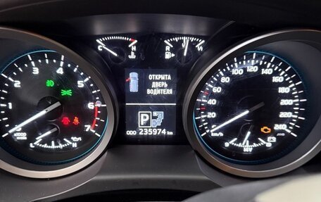 Toyota Land Cruiser 200, 2013 год, 4 300 000 рублей, 2 фотография