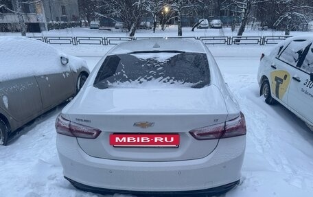 Chevrolet Malibu IX, 2020 год, 2 100 000 рублей, 4 фотография