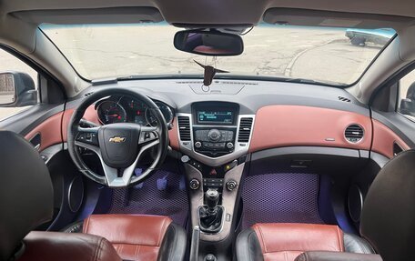 Chevrolet Cruze II, 2012 год, 700 000 рублей, 15 фотография
