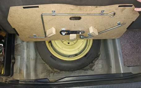 Toyota Camry V40, 2002 год, 680 000 рублей, 20 фотография