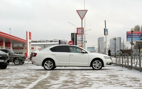 Skoda Octavia, 2018 год, 1 880 000 рублей, 4 фотография