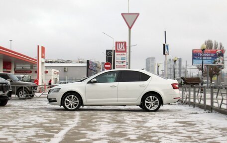 Skoda Octavia, 2018 год, 1 880 000 рублей, 8 фотография