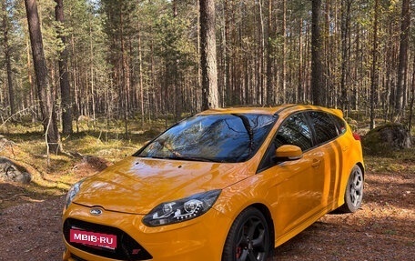 Ford Focus ST III, 2012 год, 1 300 000 рублей, 1 фотография
