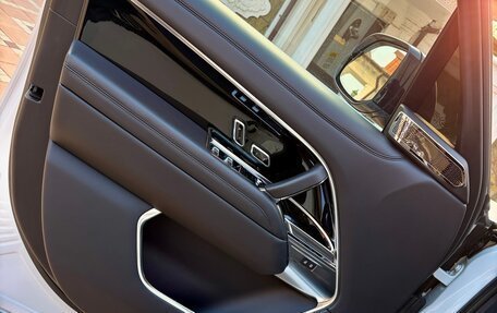 Land Rover Range Rover IV рестайлинг, 2022 год, 16 000 000 рублей, 9 фотография