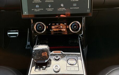 Land Rover Range Rover IV рестайлинг, 2022 год, 16 000 000 рублей, 12 фотография