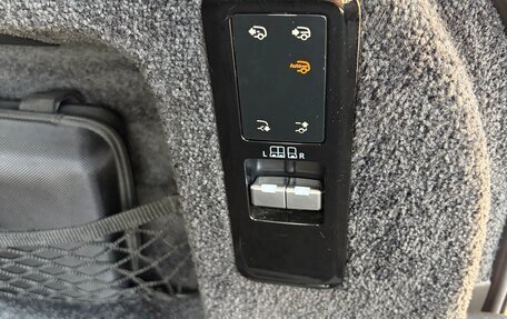 Land Rover Range Rover IV рестайлинг, 2022 год, 16 000 000 рублей, 17 фотография