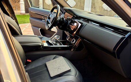 Land Rover Range Rover IV рестайлинг, 2022 год, 16 000 000 рублей, 13 фотография