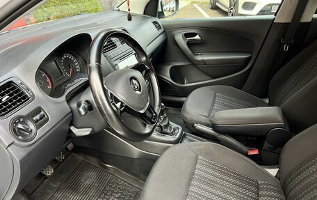 Volkswagen Polo VI (EU Market), 2015 год, 920 000 рублей, 19 фотография