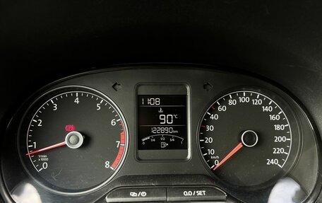 Volkswagen Polo VI (EU Market), 2015 год, 920 000 рублей, 16 фотография