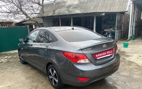 Hyundai Solaris II рестайлинг, 2012 год, 840 000 рублей, 13 фотография