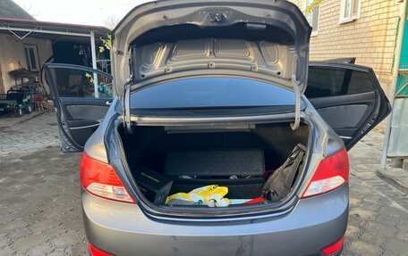 Hyundai Solaris II рестайлинг, 2012 год, 840 000 рублей, 23 фотография