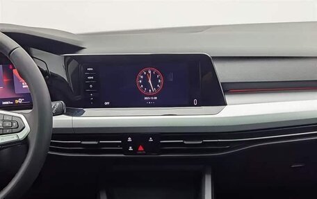 Volkswagen Golf VIII, 2022 год, 1 623 000 рублей, 8 фотография